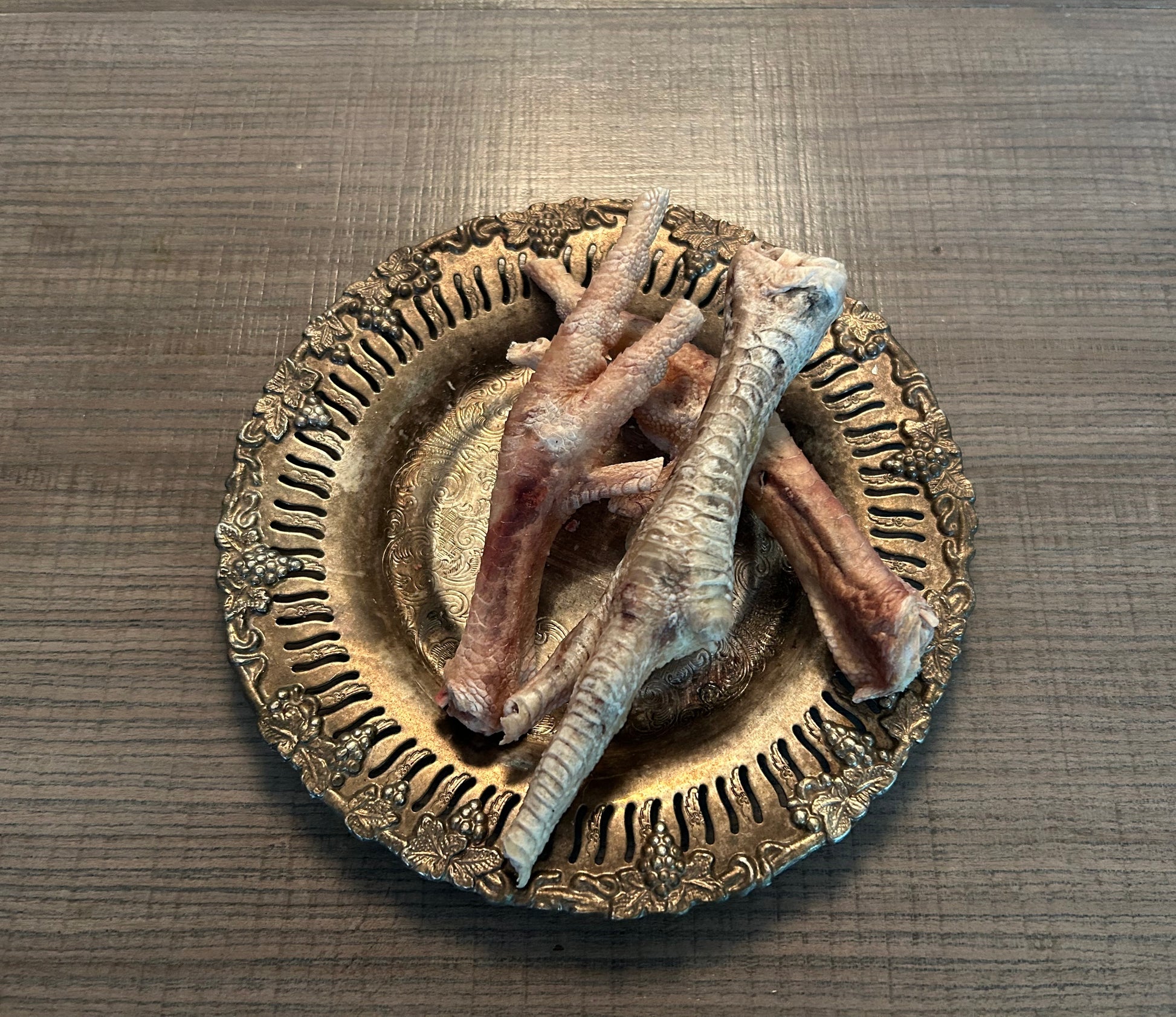 Hooligan treats, chicken feet, 3 pack plate