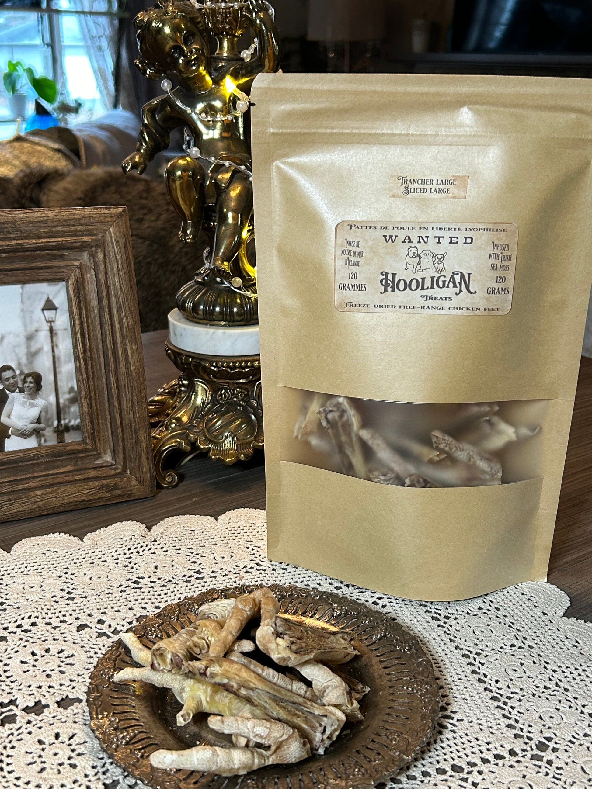 Hooligan treats, chicken feet infused with wildcrafted Irish Sea moss, 120 g bag